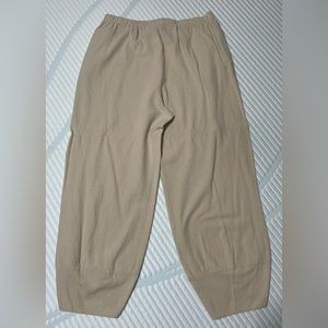 Womens crop light weight pants. Elastic waist. Very comfy.